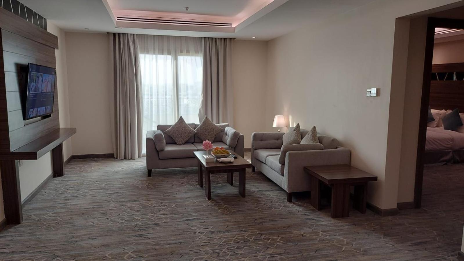 Continent Sumou Hotel אל חובר מראה חיצוני תמונה