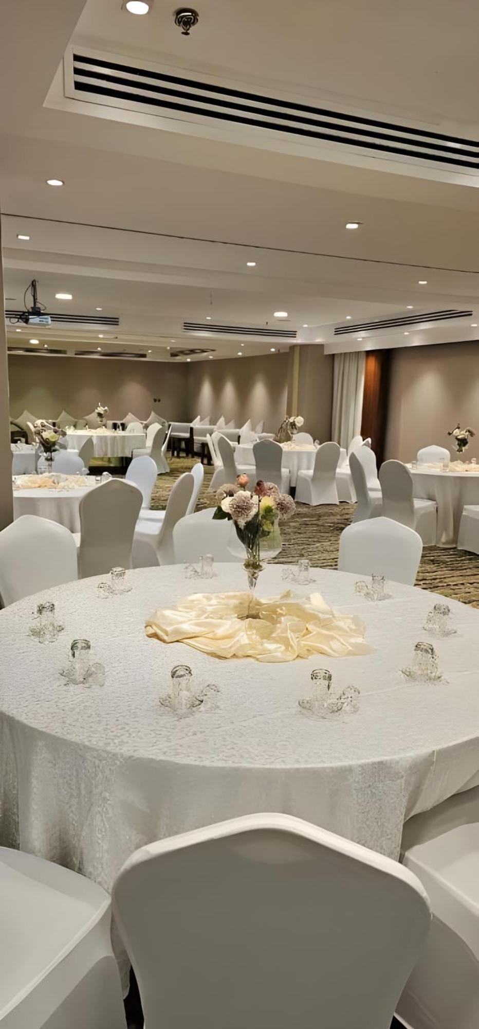 Continent Sumou Hotel אל חובר מראה חיצוני תמונה
