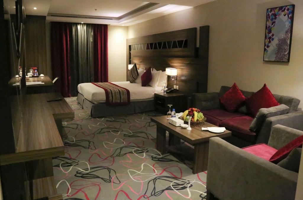 Continent Sumou Hotel אל חובר מראה חיצוני תמונה